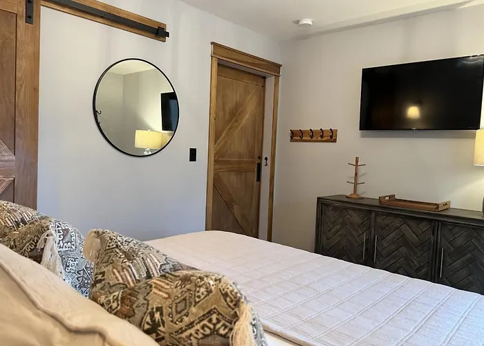 Holiday home 30-Acre Woods, Trail & Salt Hot Tub Carbondale